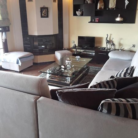 Apartment Rina Sarandë エクステリア 写真