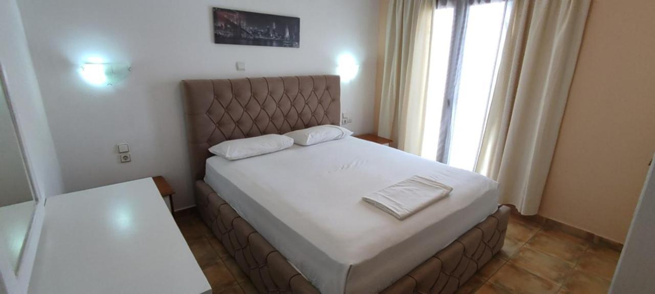 Apartment Rina Sarandë エクステリア 写真