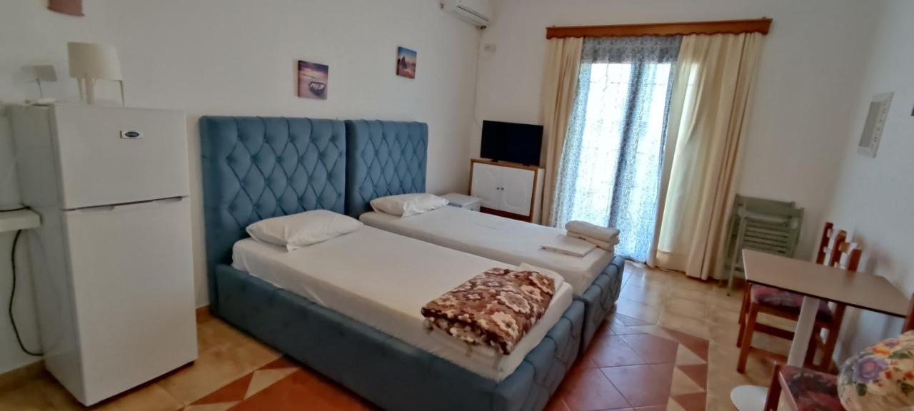 Apartment Rina Sarandë エクステリア 写真