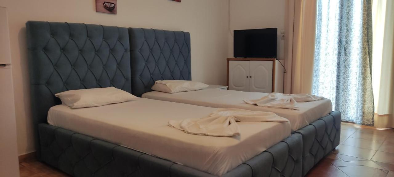 Apartment Rina Sarandë エクステリア 写真