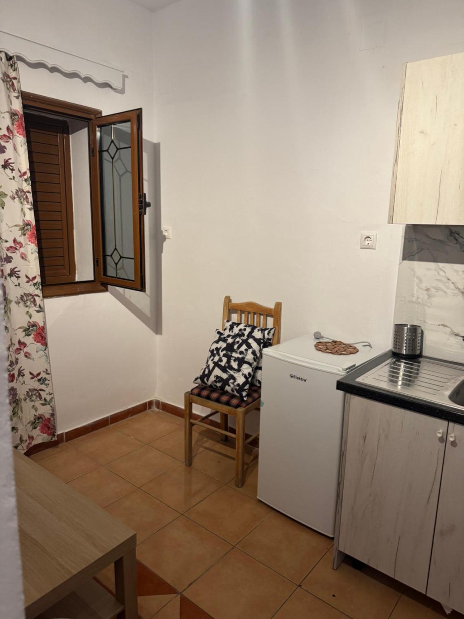 Apartment Rina Sarandë エクステリア 写真